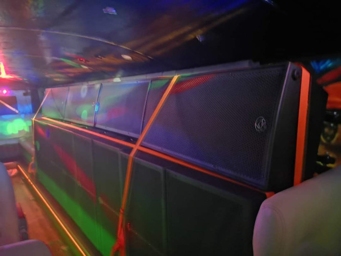 Russebusser Billig Til Leie 2026 Og 2027, Med Store Anlegg.