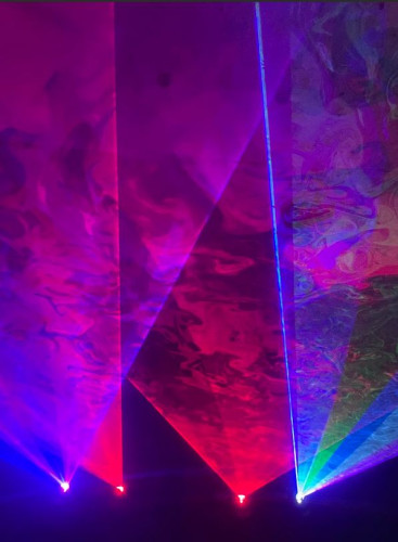 KRAFTIG LYD OG SKAMFETT LYS TIL BUSSEN?