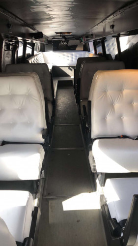 TGB selger feilfri russebuss!