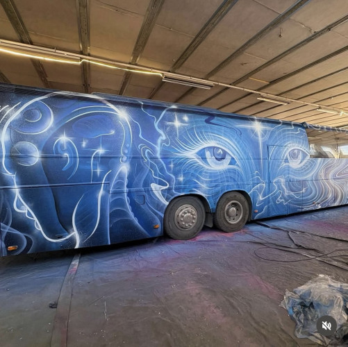 russebuss ledig for 2027, 2028 og 2029 – med lyd og lys