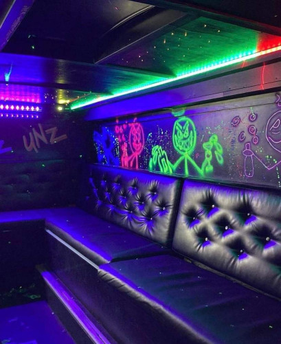 Volvo Carrus - russebuss