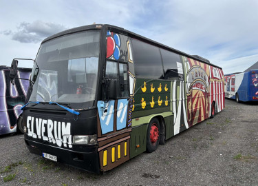 TROFÉ! Volvo B10M utleie