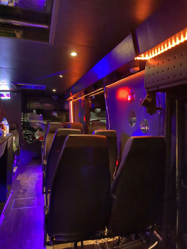Fin og Feilfri 12 meter buss til salgs