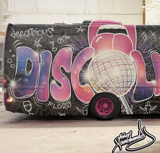 9,5 m lang russebuss!