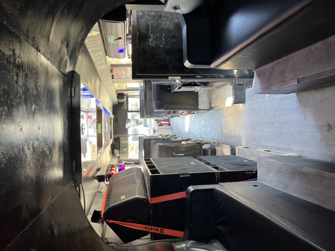 Ræssebæss Til Salgs