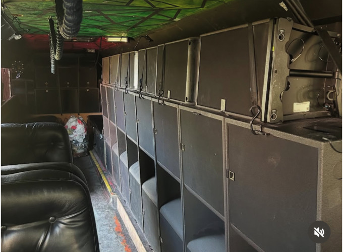 (Ulven) Mercedes Benz 550UE