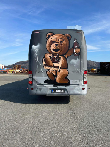 SIDESTILT 15 METER BUSS TIL SALGS!