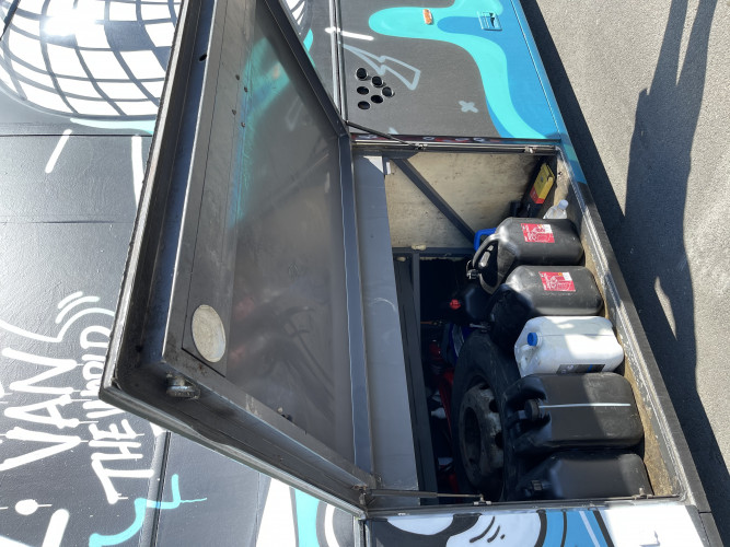 Funk the world 2021 selges - 15 meter Scania 2002, NY PRIS!!