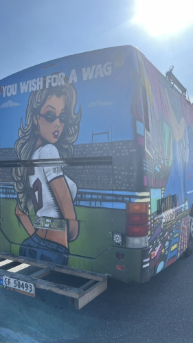 15M RUSSEBUSS SELGES TIL 09/010