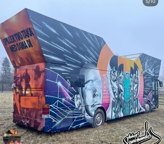 PLOG1 (NORGES HØYESTE BUSS) Selges nå til 09 og overgira 010