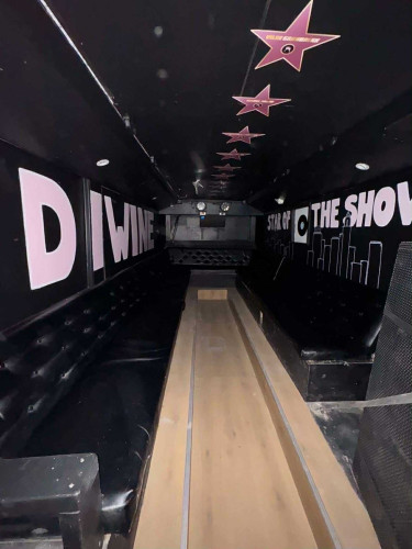 LOVLIG russebuss selges!