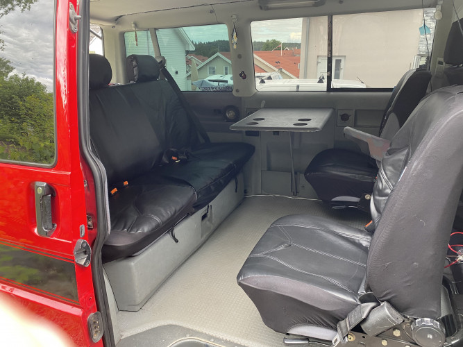 Russebil Med Høy Partyfaktor!