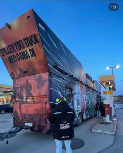 PLOG1 (NORGES HØYESTE BUSS) Selges nå til 09, 010 eller overgira 011
