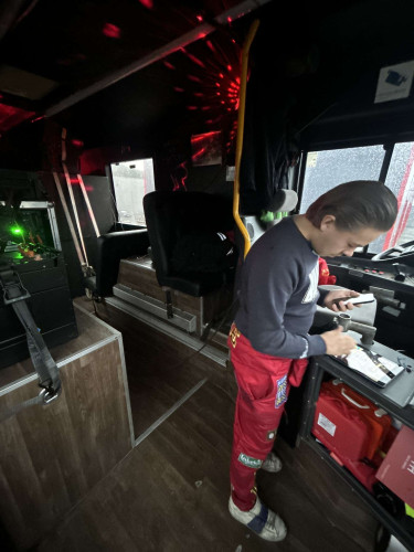 Kingsmen Selger Feite Zooten