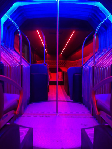 Tilbudspriser nå. Russebusser til leie for 2021-2022-2023 russen.