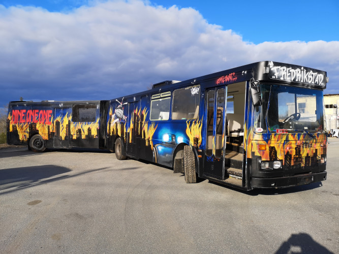 Tilbudspriser nå! Russebusser til leie for 2021/2022/2023 russen. Korona garanti.