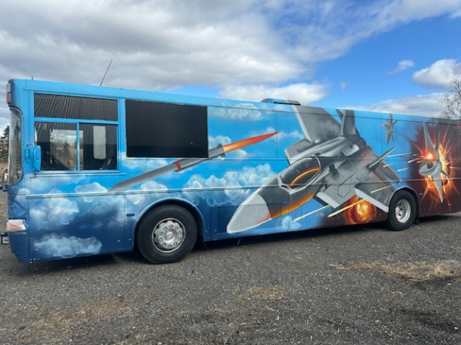 Missilen! Volvo B10M utleie