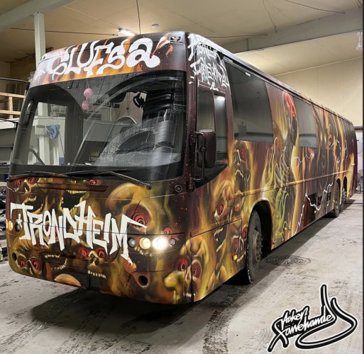 Russebuss selges!