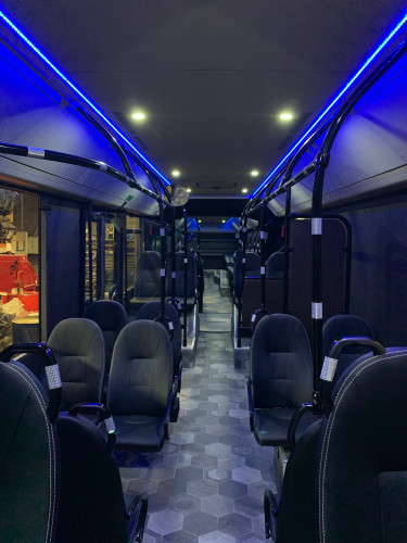 STOR LEDDBUSS 52 PLASSER - ALT INKLUDERT