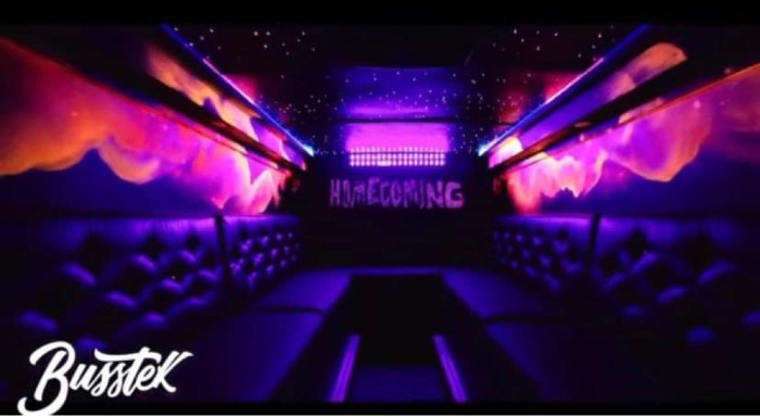 Volvo Carrus - russebuss