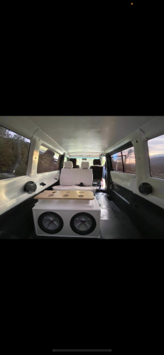 Voldswagen Caravelle TDi