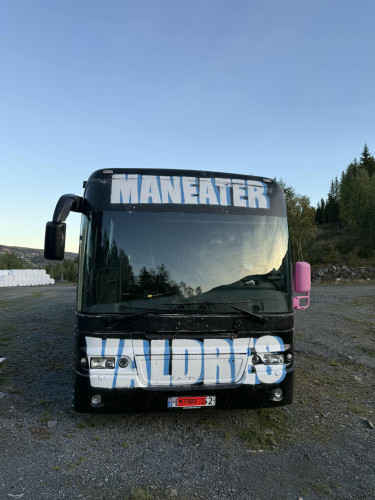 LOVLIG russebuss selges!