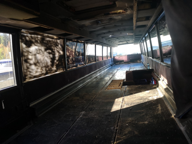 Dobbeltdekker på 13,6 meter til leie. Muligheter for ideer/innspill til utforming.