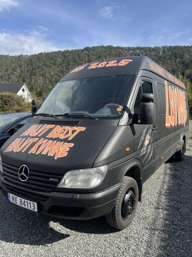 Mercedes-Benz Sprinter Russebil
