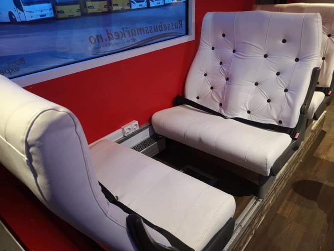 Russebusser Billig Til Leie 2026 Og 2027, Med Store Anlegg.