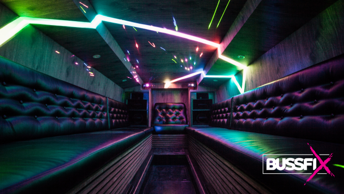 SPESIALLAGET BUSS - 15M buss levert komplett med lyd, lys og graffiti osv. FERDIG EU GODKJENT!