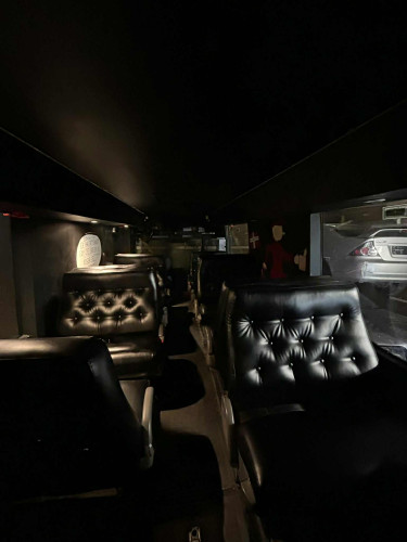 KRONEN selges til 08, 09 eller overgira 010