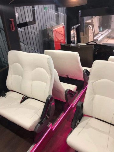 Russebusser Billig Til Leie 2026 Og 2027, Med Store Anlegg.