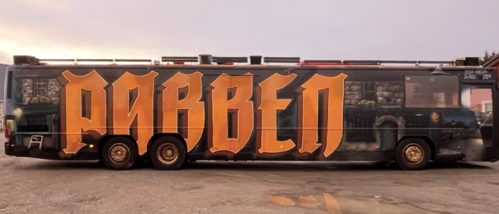 SKRIK2026 selger PORNOBUSSEN