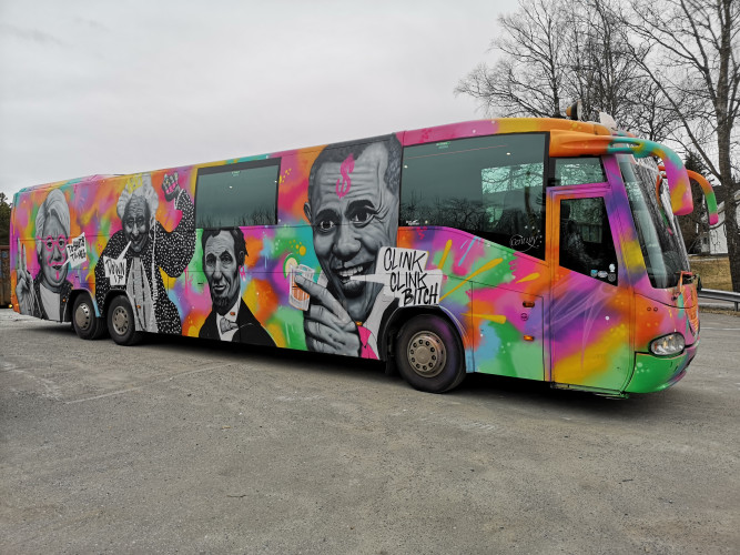 Russebusser Til Leie 2025 Og 2026. Konkurranse dyktige Priser, Inkl Lyd Lys Og eksteriør.