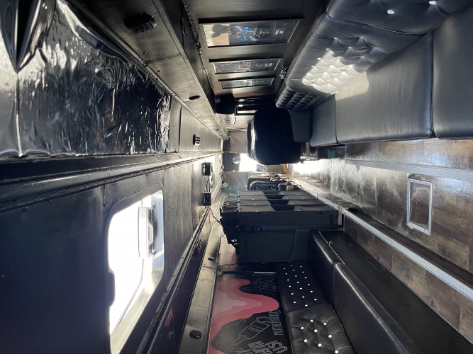 Funk the world 2021 selges - 15 meter Scania 2002, NY PRIS!!