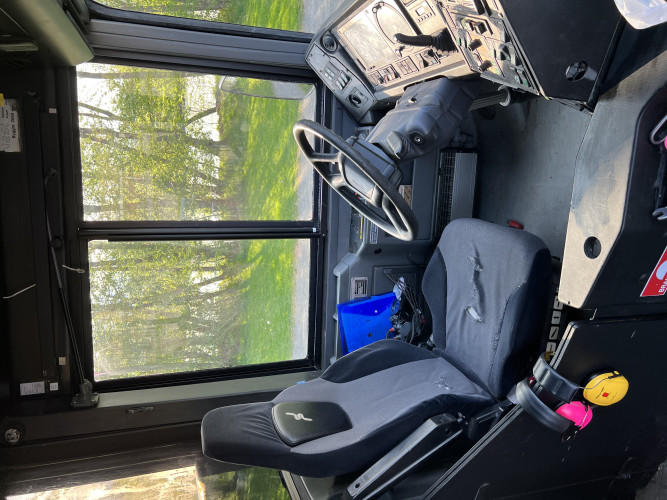 Ræssebæss Til Salgs