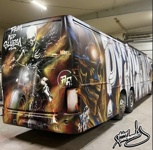 Russebuss selges!