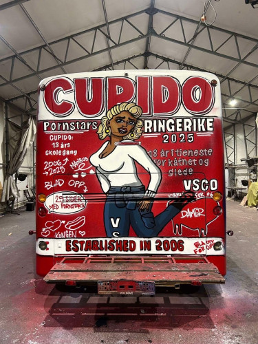 KONGEN SELGES TIL 08, 09!