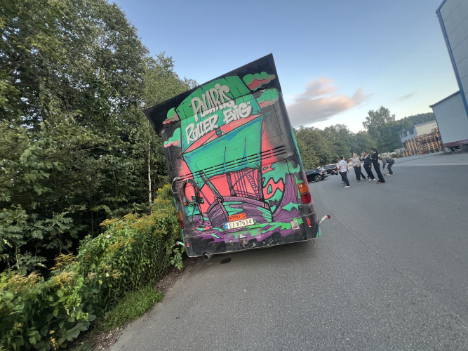 (Ulven) Mercedes Benz 550UE