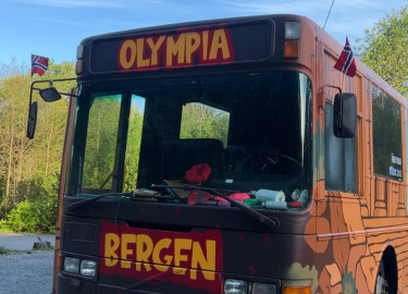 Volvo b10 - Russebuss (Olympia