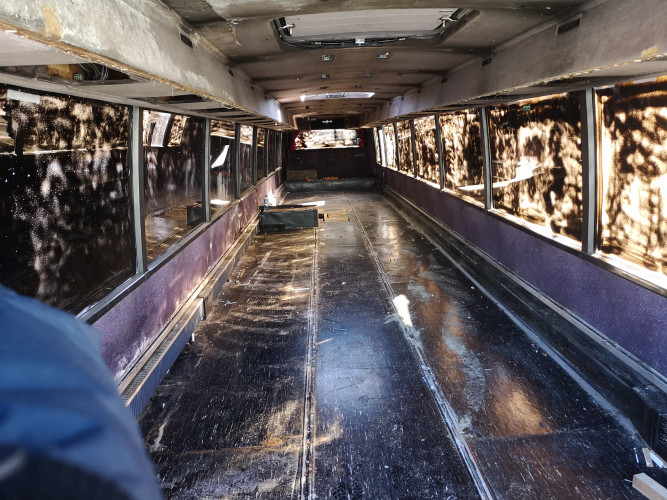 Dobbeltdekker på 13,6 meter til leie. Muligheter for ideer/innspill til utforming.