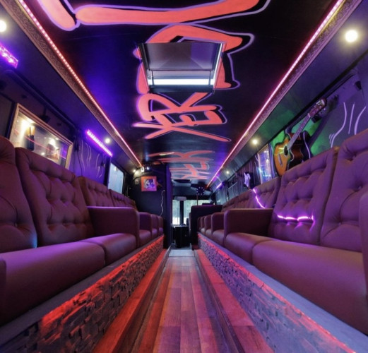 Sidestilte Titsmaskin1 selges videre til 08 (overgira 09)| 30+1 plasser