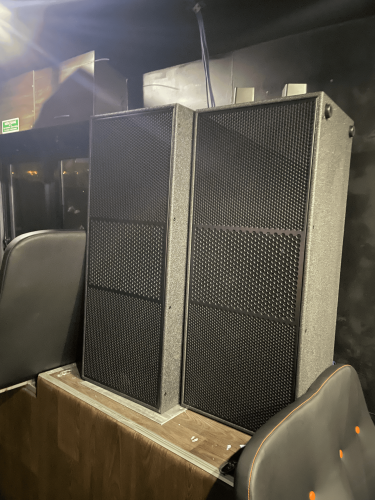 Leie Norges kraftigste lyd- og lys anlegg for russebuss!