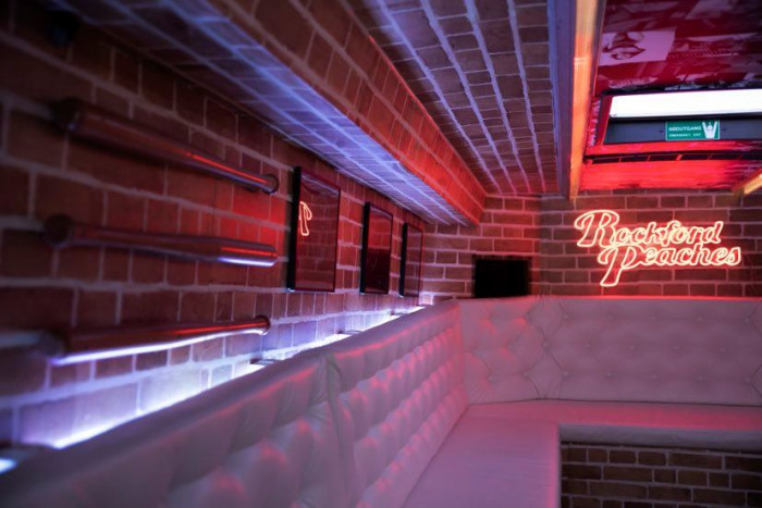 Belle Amies 2022 selger 12m buss til 04 eller 05