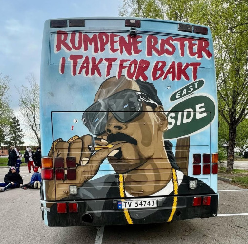 ZEBB1 fra Oslo med tiara og plass til 9 subber selges