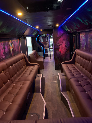 LEDDBUSS 50 PLASSER TIL 05 - L Acoustic