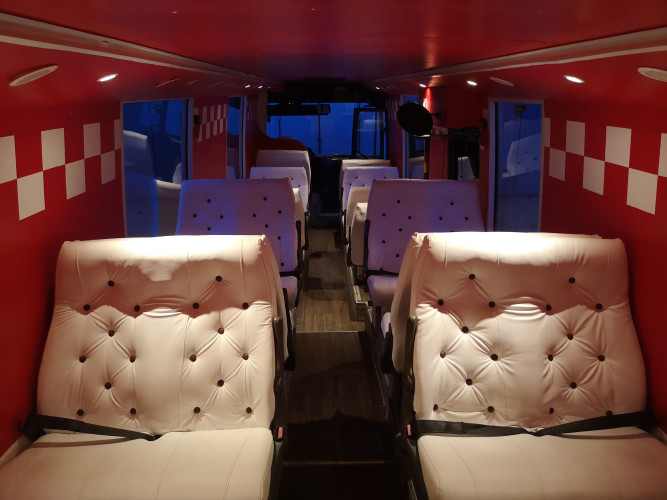 Russebusser til leie.