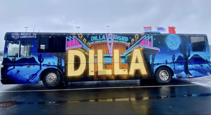 Fin og Feilfri 12 meter buss til salgs