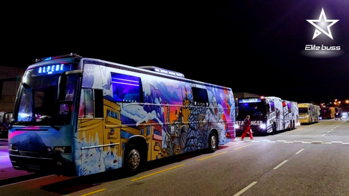 Elite buss med utrolig interiør !!!