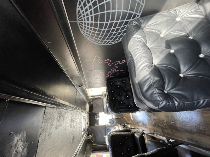 Funk the world 2021 selges - 15 meter Scania 2002, NY PRIS!!